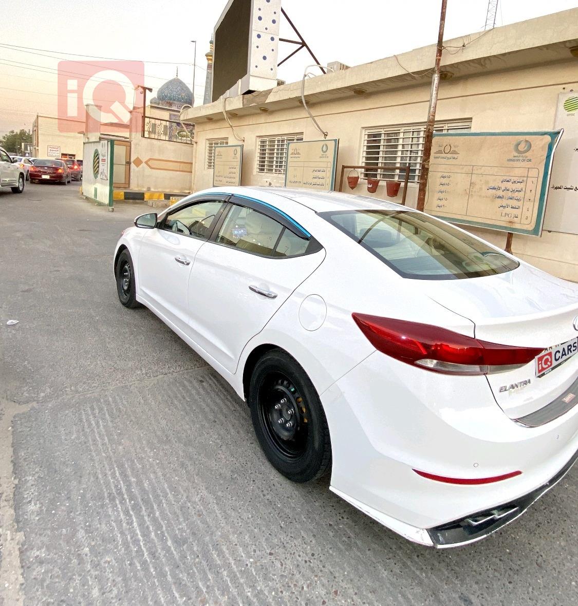 هيونداي النترا